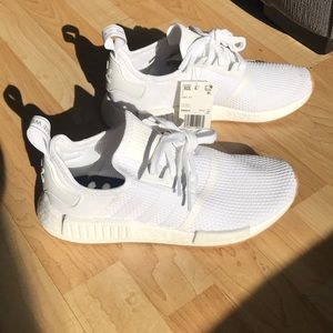 NMD R1 WHITE ADIDAS